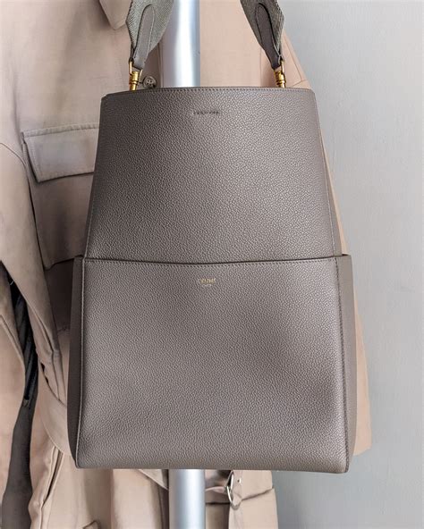 CELINE Soft Grained Calfskin Sangle Bucket Bag Dune.